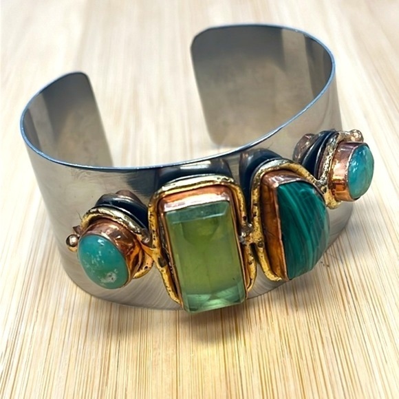 Handmade Silver Tone Adjustable Wide Cuff Bracelet Green Gemstone Embellished - Picture 7 of 16